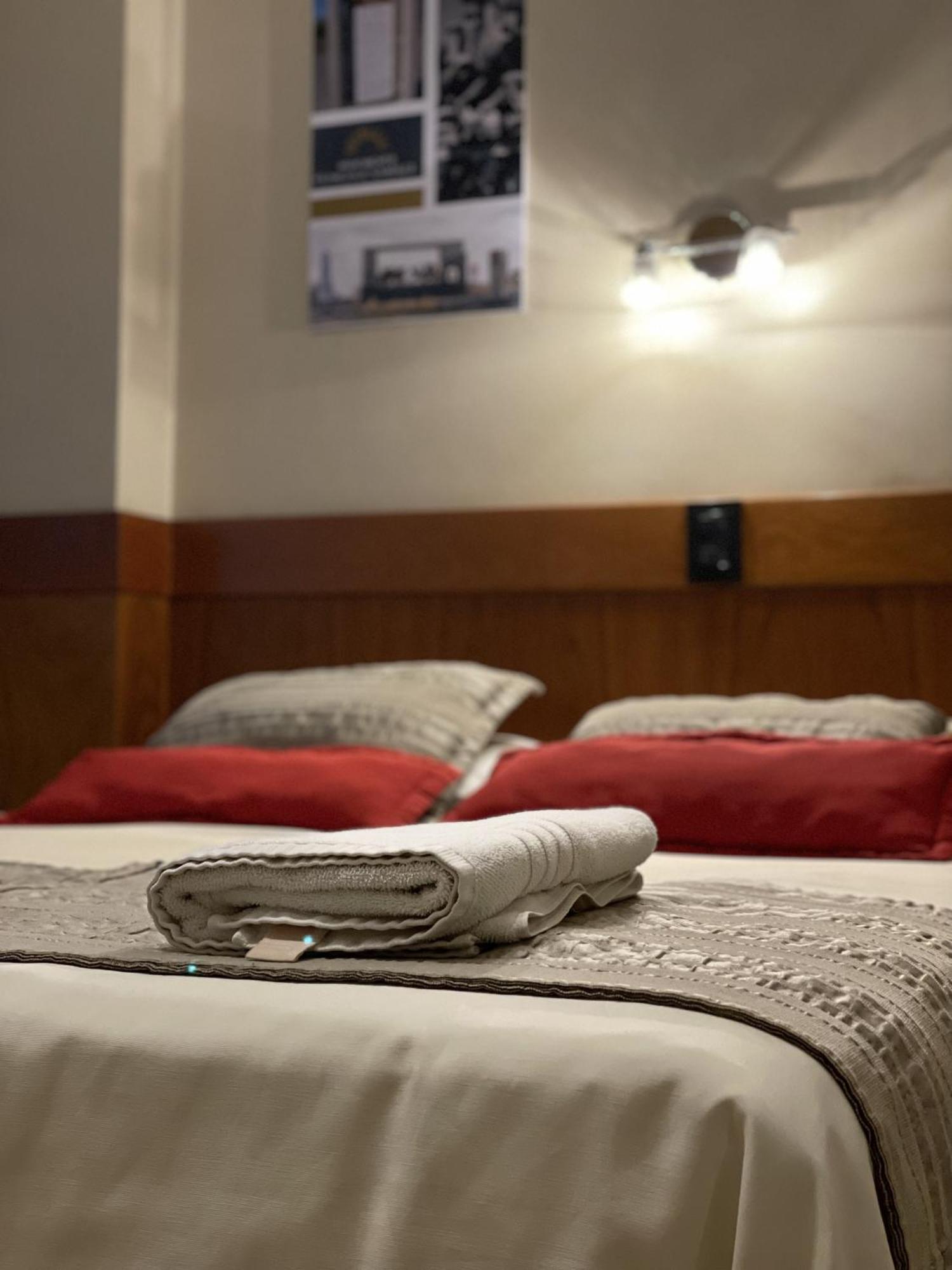 Camino Real Hotel Cordoba Bagian luar foto